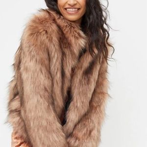 Unreal fur delish mocha color
